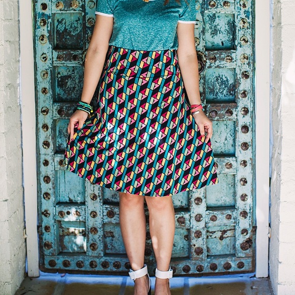LuLaRoe Azure skirt - Picture 2 of 2